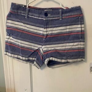 Gap stripped 4” shorts